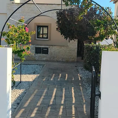 Cy-blue * Protaras