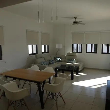 Cy-blue بروتاراس